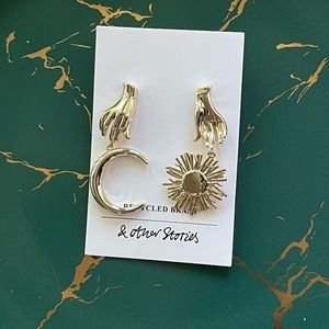 & Other Stories Sun Moon Earring